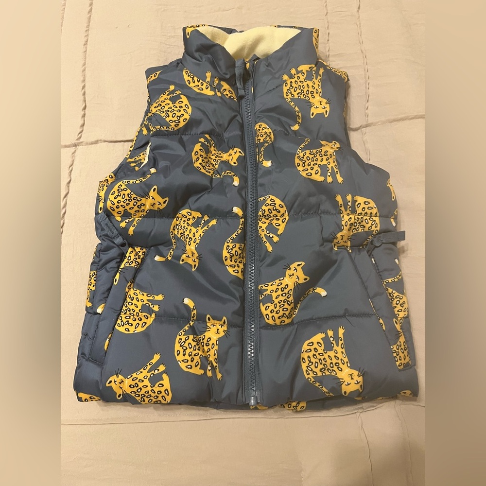Amazon Essentials Blue and Gold Animal Print Vest kids 4-5 xs